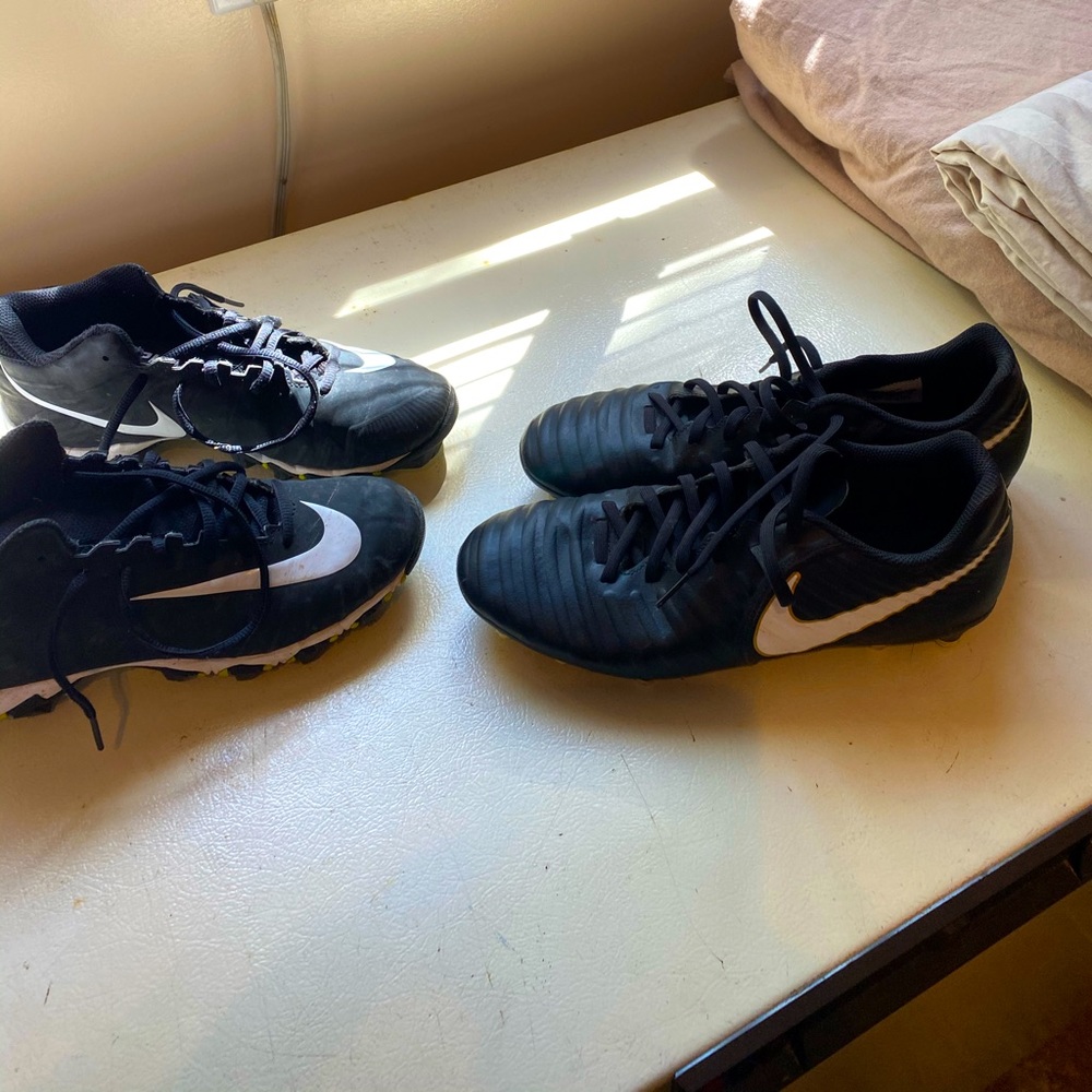 Football & rugby shoes